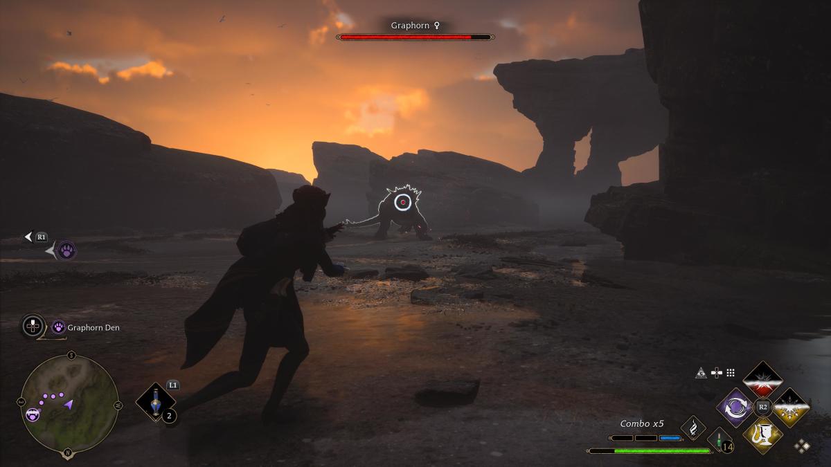 Facing off against a powerful Graphorn in Hogwarts Legacy. 